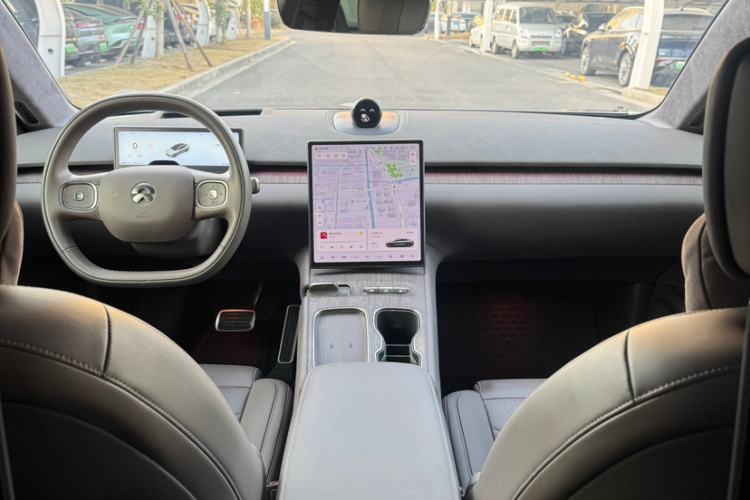 Used Nio ET7 2024 75 kWh Executive Signature Edition
