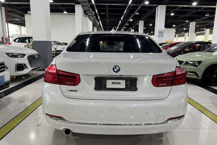 Used BMW 3 Series 2017 318Li Fashion Model
