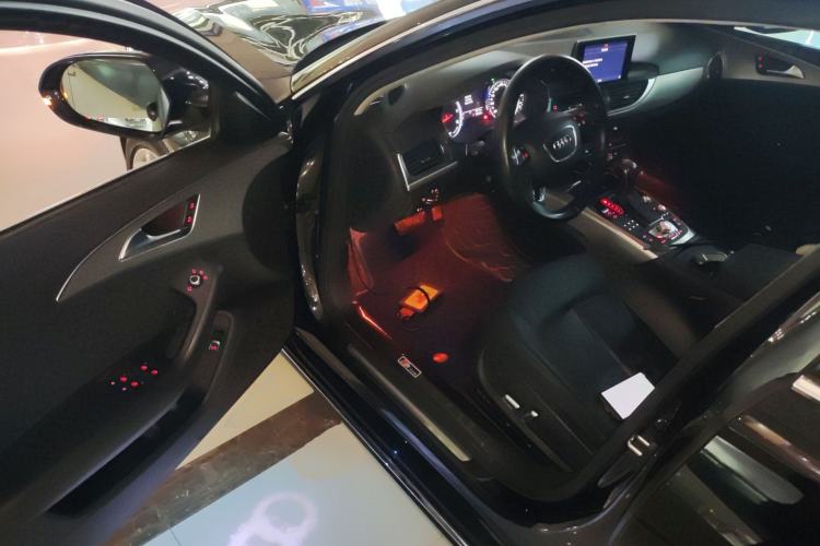 Used Audi A6L 2018 30th Anniversary Edition 35 TFSI Fashion Model
