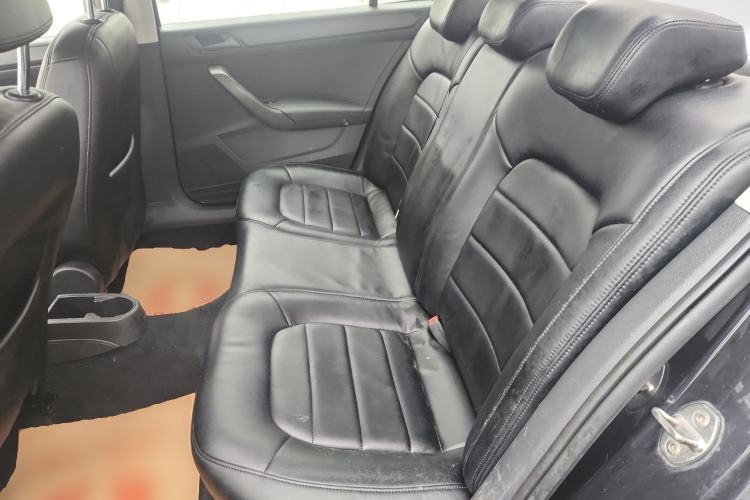 Used Volkswagen Santana 2016 1.4L Manual Fashion Edition
