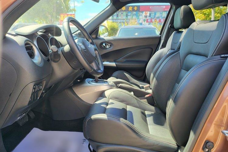 Used Infiniti ESQ 2014 1.6L Spontaneous Edition
