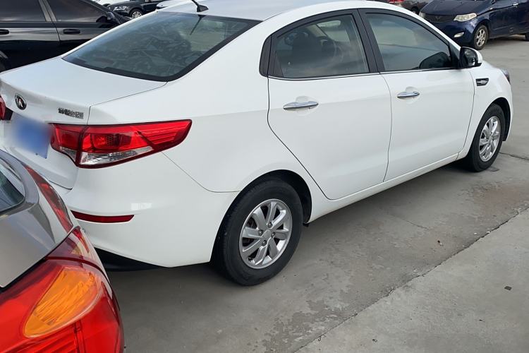Used Kia K2 2015 Sedan 1.4L MT GLS
