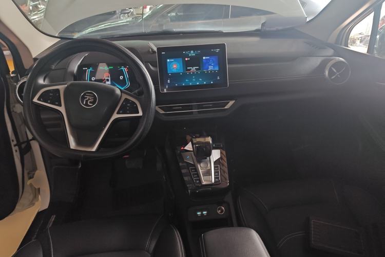 Used BYD Yuan New Energy 2019 EV535 Smart Connect Trendsetting Model