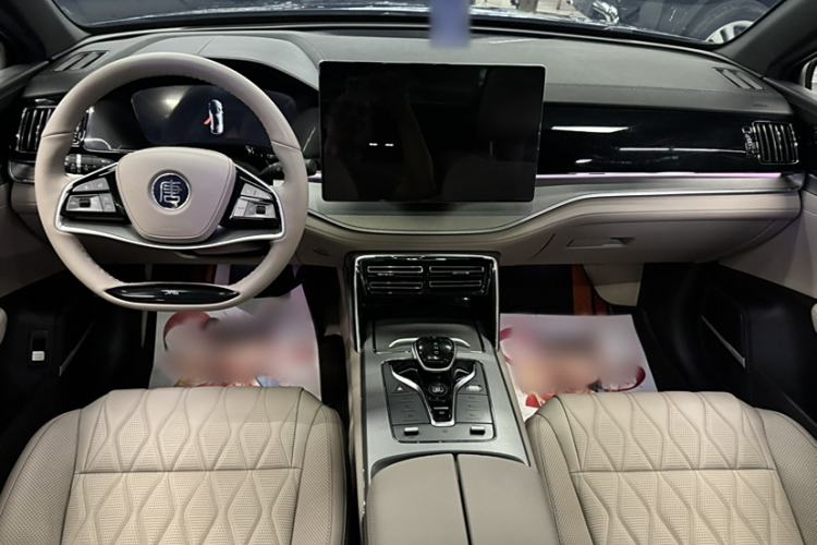 Used BYD Tang New Energy 2024 DM-i Glory Edition 112KM Prestige Model
