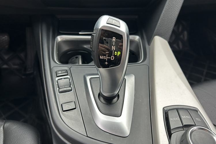 Used BMW 3 Series 2015 320i Fashion Model
