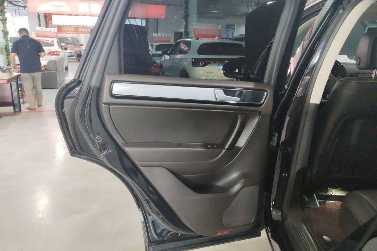 Used Volkswagen Touareg 2017 3.0 TSI Touareg Model
