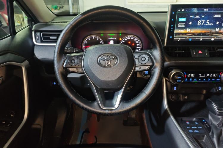 Used Toyota Wildlander 2021 2.0L CVT 4x4 Luxury Edition
