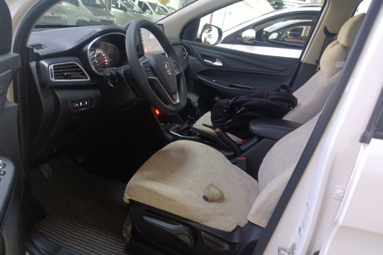 Used Baojun 730 2021 1.5L Manual Fashion Version 7 Seats