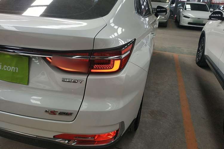 Used Changan CS85 COUPE 2019 2.0T Automatic Version China V Standard
