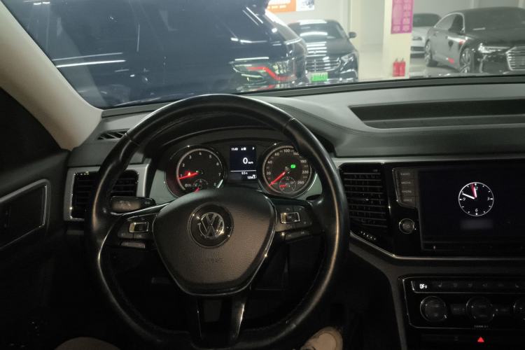 Used Volkswagen Teramont 2017 330TSI Two-Wheel-Drive Luxury Edition