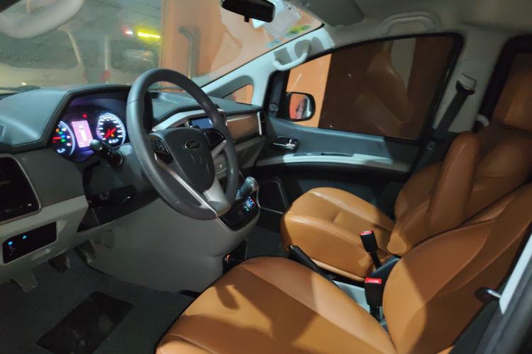 Used  M4 2019 Business & Travel Series 2.0L Manual Comfort Model China VI