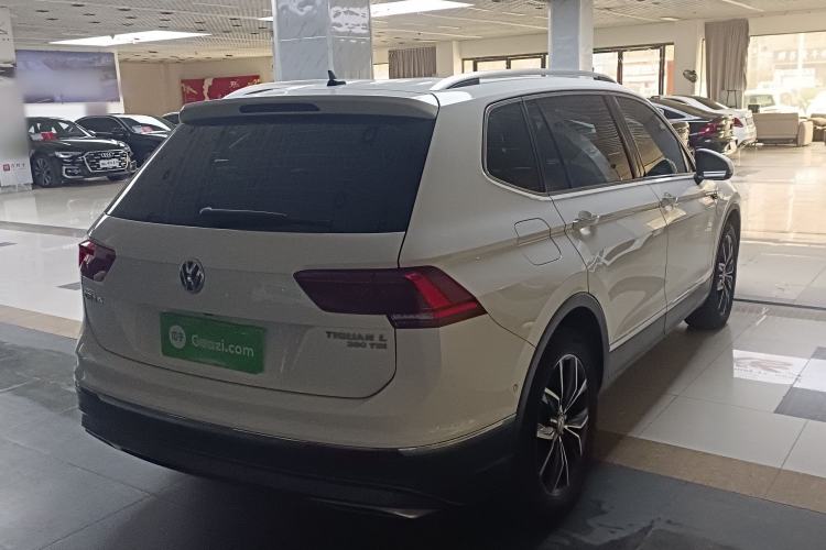 Used Volkswagen Tiguan L 2019 380TSI Automatic All-Wheel Drive Luxury Edition with 7 Seats China VI Standard
