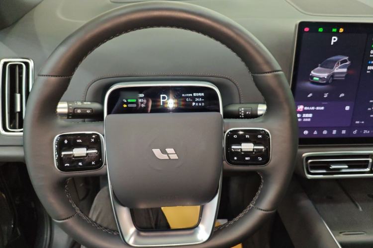 Used Li Auto L8 2023 Pro Model
