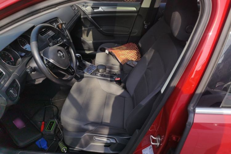 Used Volkswagen Golf 2015 1.6L Automatic Comfort Model
