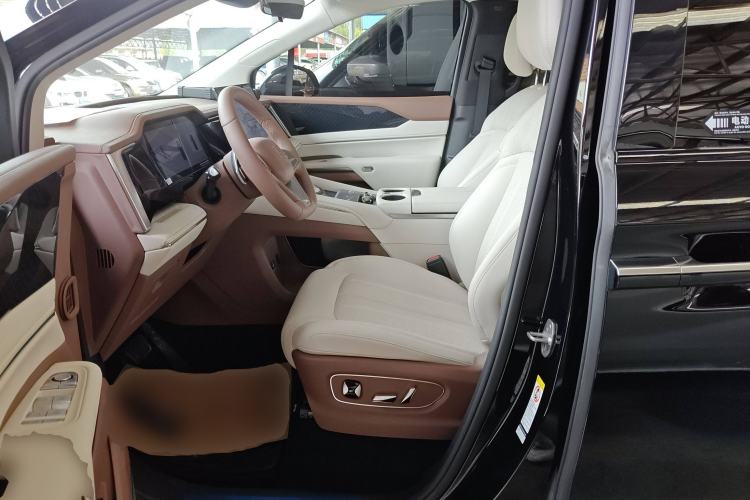 Used BYD Xia 2025 DM-i 1.5T 180km Beyond Edition
