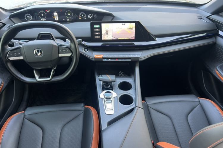 Used Changan UNI-V 2023 1.5T Prestige Model
