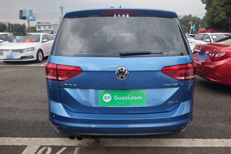 Used Volkswagen Touran 2016 Volkswagen Touran L 280TSI DSG Comfort Edition
