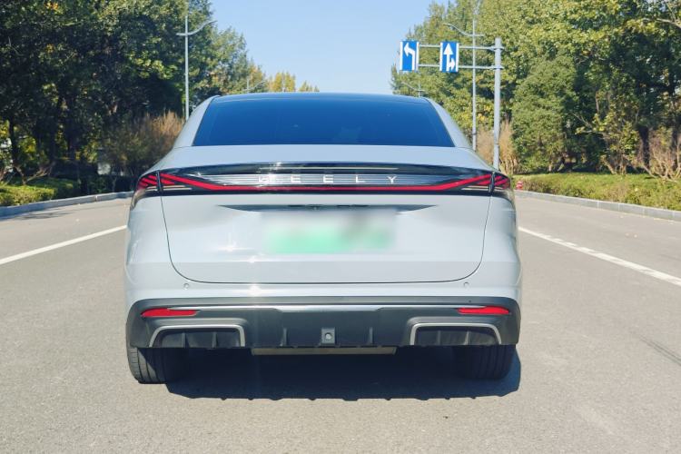 Used  L6 2024 125km Creative Edition