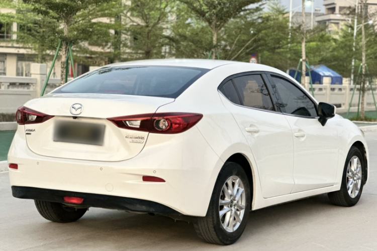 Used Mazda Mazda 3 Axela 2019 Cloud-Controlled Version Sedan 1.5L Automatic Comfort Trim China VI Standard
