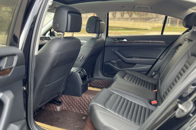 Used Volkswagen Magotan 2019 330TSI DSG Leading Model China VI Standard