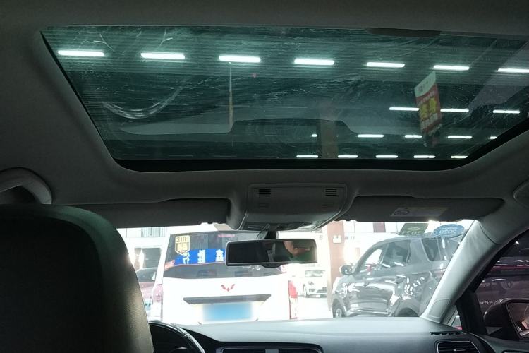 Used Volkswagen Golf 2016 230TSI Automatic Luxury Version
