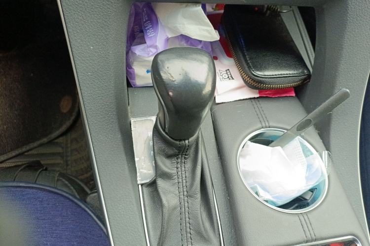 Used Toyota Avalon 2019 Dual-Engine 2.5L XLE Prestige Version China V Standard
