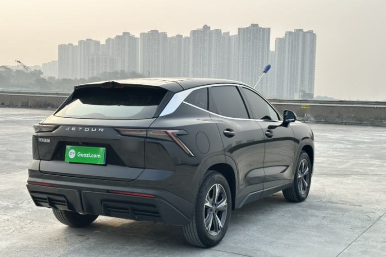 Used JETOUR Dashing 2024 1.5T DCT Starlight Shine Pro Edition
