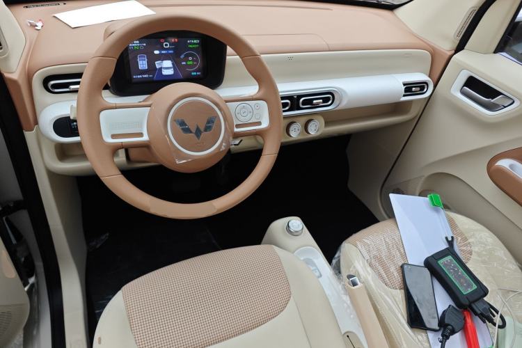 Used Wuling Hongguang MINIEV 2024 3rd Generation 215km Youth Edition
