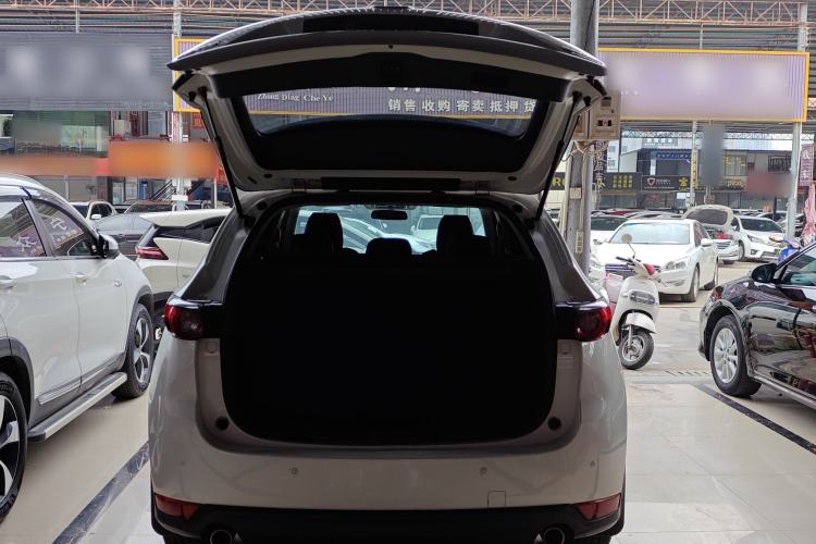 Used Mazda CX-5 2017 2.0L Automatic 2WD ZhiShang Trim China V Standard
