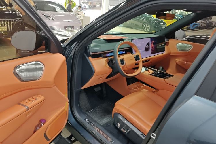 Used Lynk & Co 900 2025 2.0T Ultra
