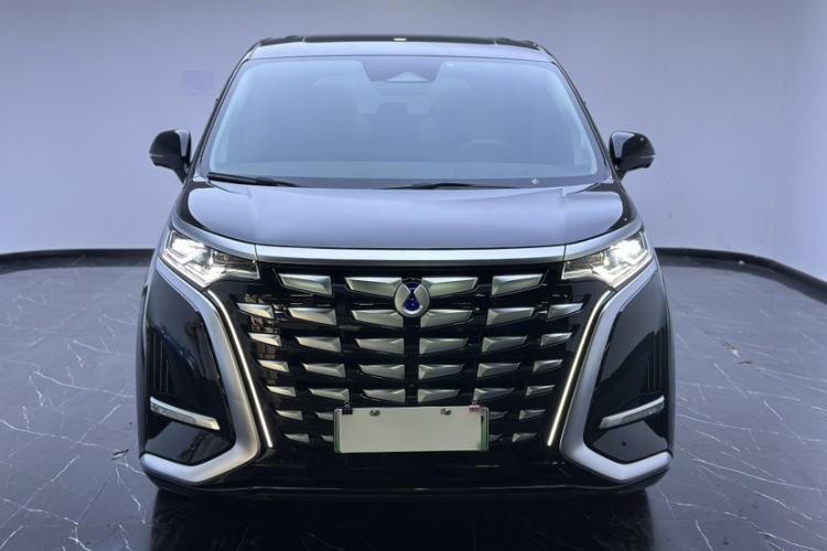 Used Denza D9 2022 DM-i 970 Four-Wheel Drive Flagship Model
