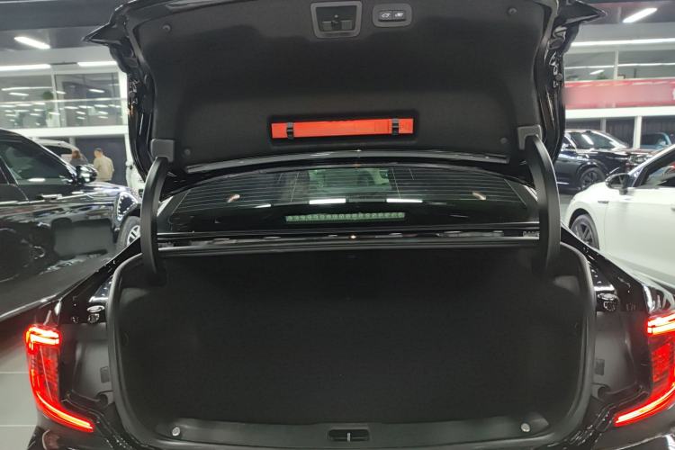 Used Volvo S90 2022 B5 Zhiyuan Luxury Edition
