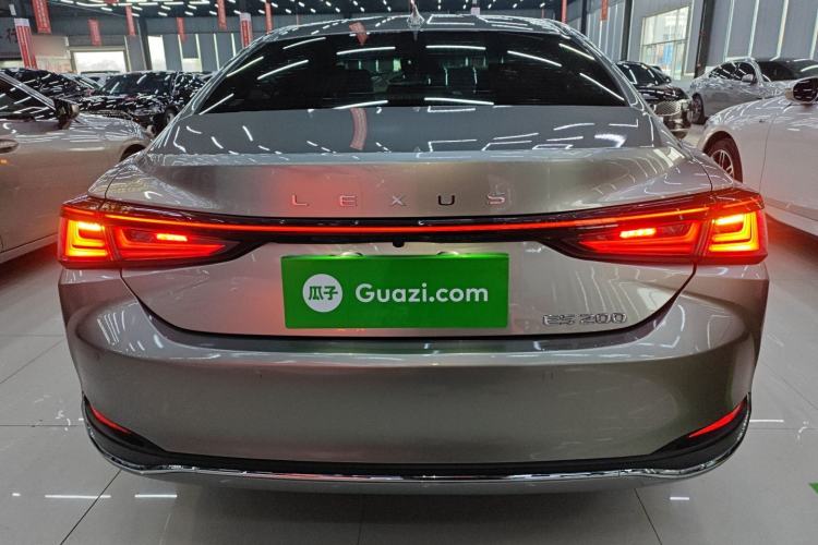 Used Lexus ES 2025 200 Premium Edition
