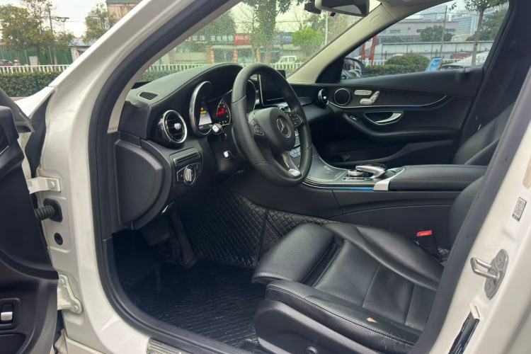 Used Mercedes-Benz C-Class 2017 Facelift C 200 L Sport Edition