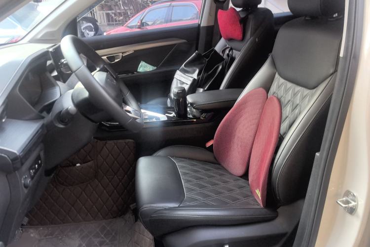 Used Wuling Asta 2022 2.0L DHT Electric-Speed Version
