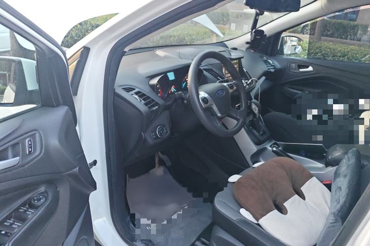 Used Ford Kuga 2015 1.5L GTDi Two-Wheel-Drive Comfort Model
