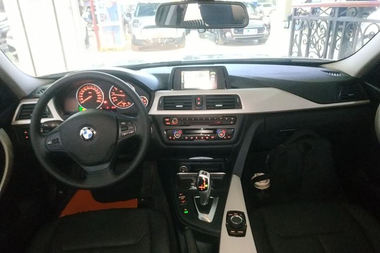 Used BMW 3 Series 2015 320Li Luxury Edition Fashion Model
