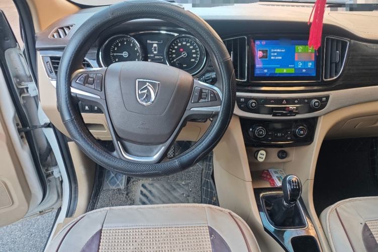 Used Baojun 730 2016 1.5L Manual Luxury Edition 7 Seats
