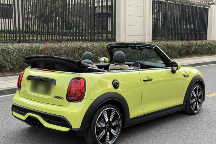 Used  MINI 2023 Second Facelift 2.0T COOPER S CABRIO Artist
