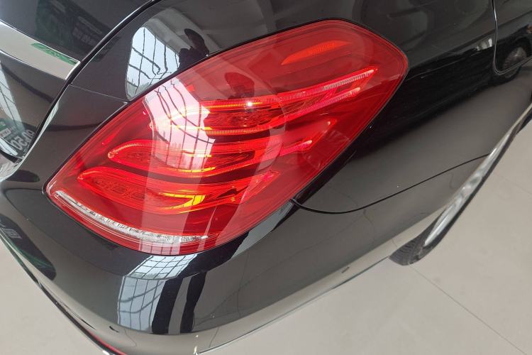 Used Mercedes-Benz S-Class 2016 S 320 L Business Model
