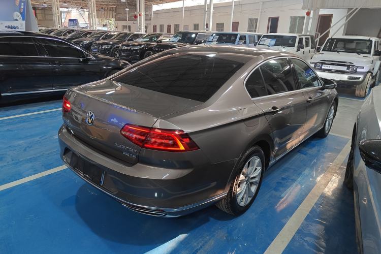 Used Volkswagen Magotan 2017 330TSI DSG Luxury Model
