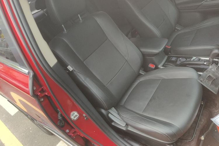 Used Mitsubishi Outlander 2018 2.0L Two-Wheel Drive Glory Edition 5 Seats
