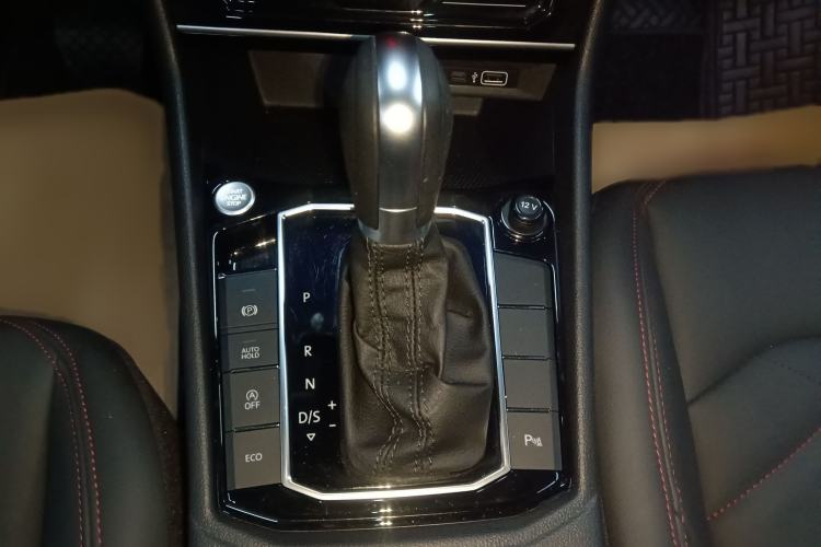 Used Volkswagen Lavida 2024 300TSI DSG Starry Sky Leading Edition
