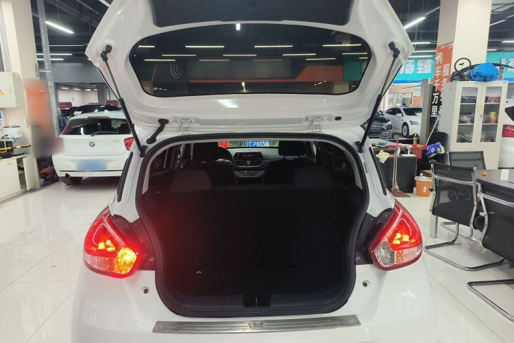 Used Baojun 310 2016 1.2L manual Comfort trim level
