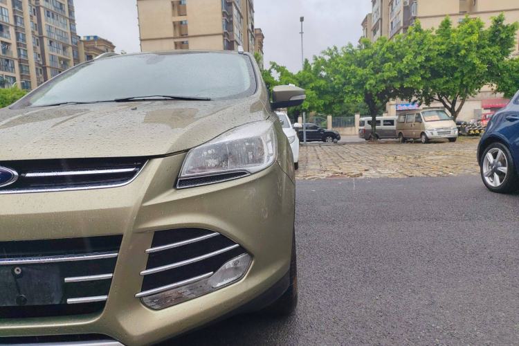 Used Ford Kuga 2013 1.6L GTDi 4x4 Elite Model
