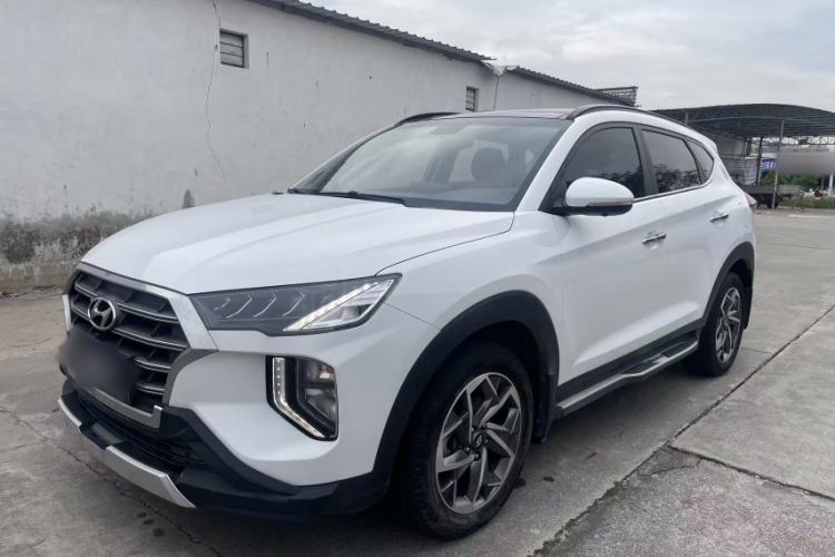 Used Hyundai Tucson 2019 280TGDi Dual-Clutch Two-Wheel Drive Fashion Edition China VI Standard

