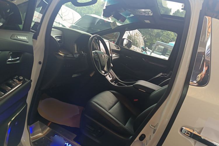 Used Toyota Alphard 2021 Dual-Motor 2.5L Premium Edition