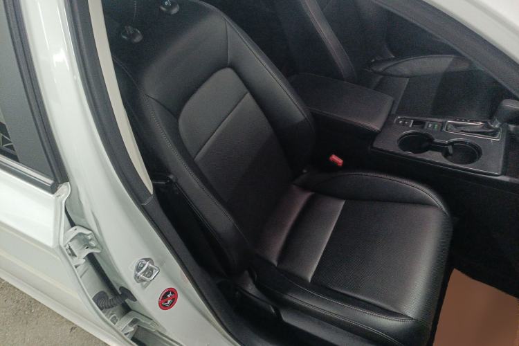 Used Honda Civic 2023 240TURBO CVT Dynamic · Center Stage Special Edition