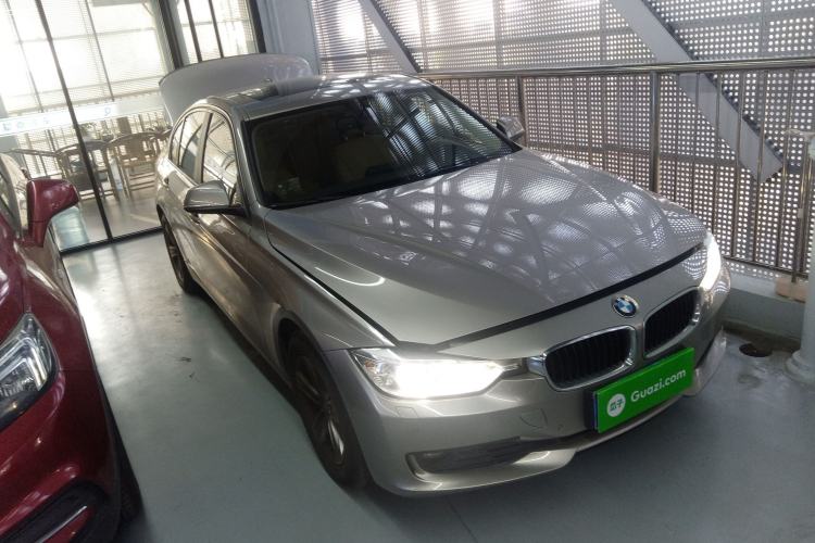 Used BMW 3 Series 2015 320i Luxury Line Stylish Edition
