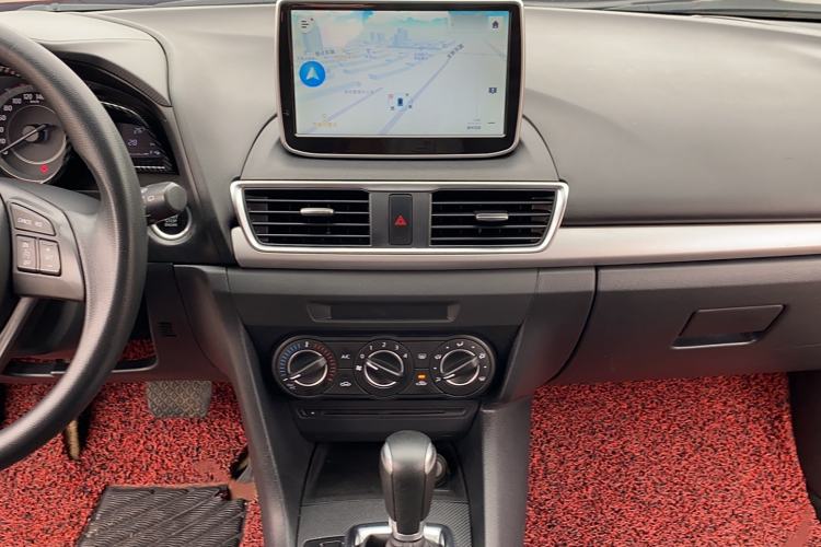 Used Mazda Mazda 3 Axela 2016 Hatchback 1.5L Automatic Comfort Model
